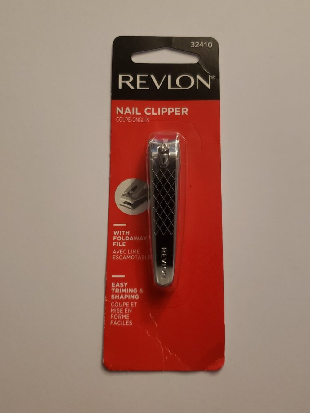 New Revlon Curved Nail Clipper with Nail File Model 32410 NWT Nail Care